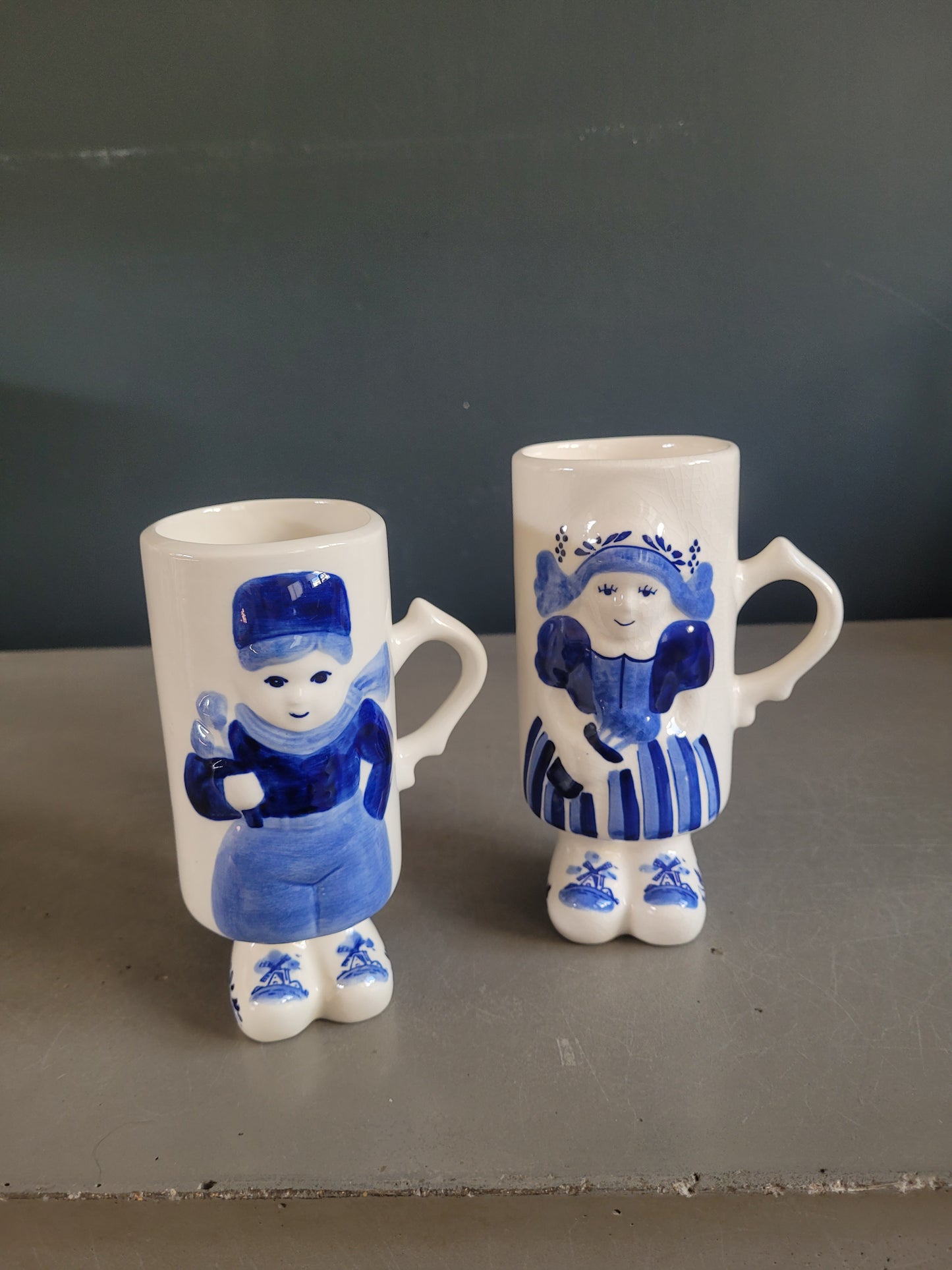 Paire de chopes Delft Blaw peintes à la main - Ref 673