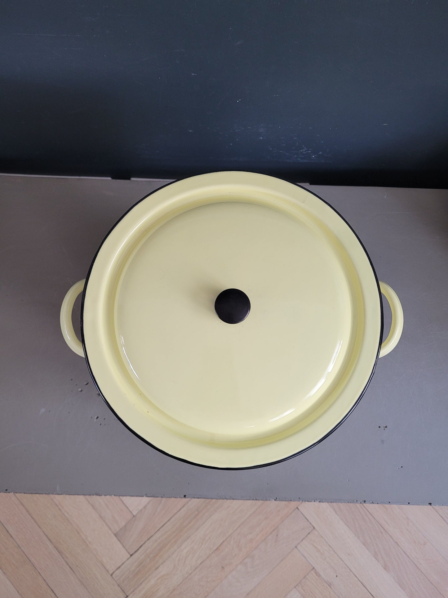 Faitout en tôle émaillée jaune - Ref 1013