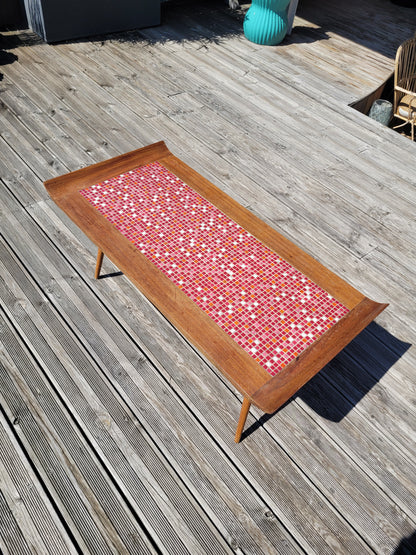 Table basse vintage en teck et mosaïque pieds compas - Ref 881