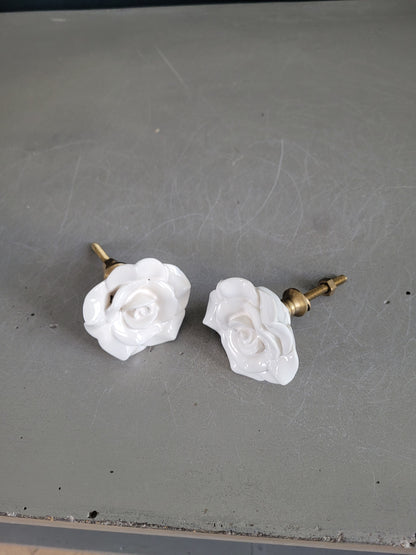 Paire de boutons de meubles en porcelaine- Ref 531