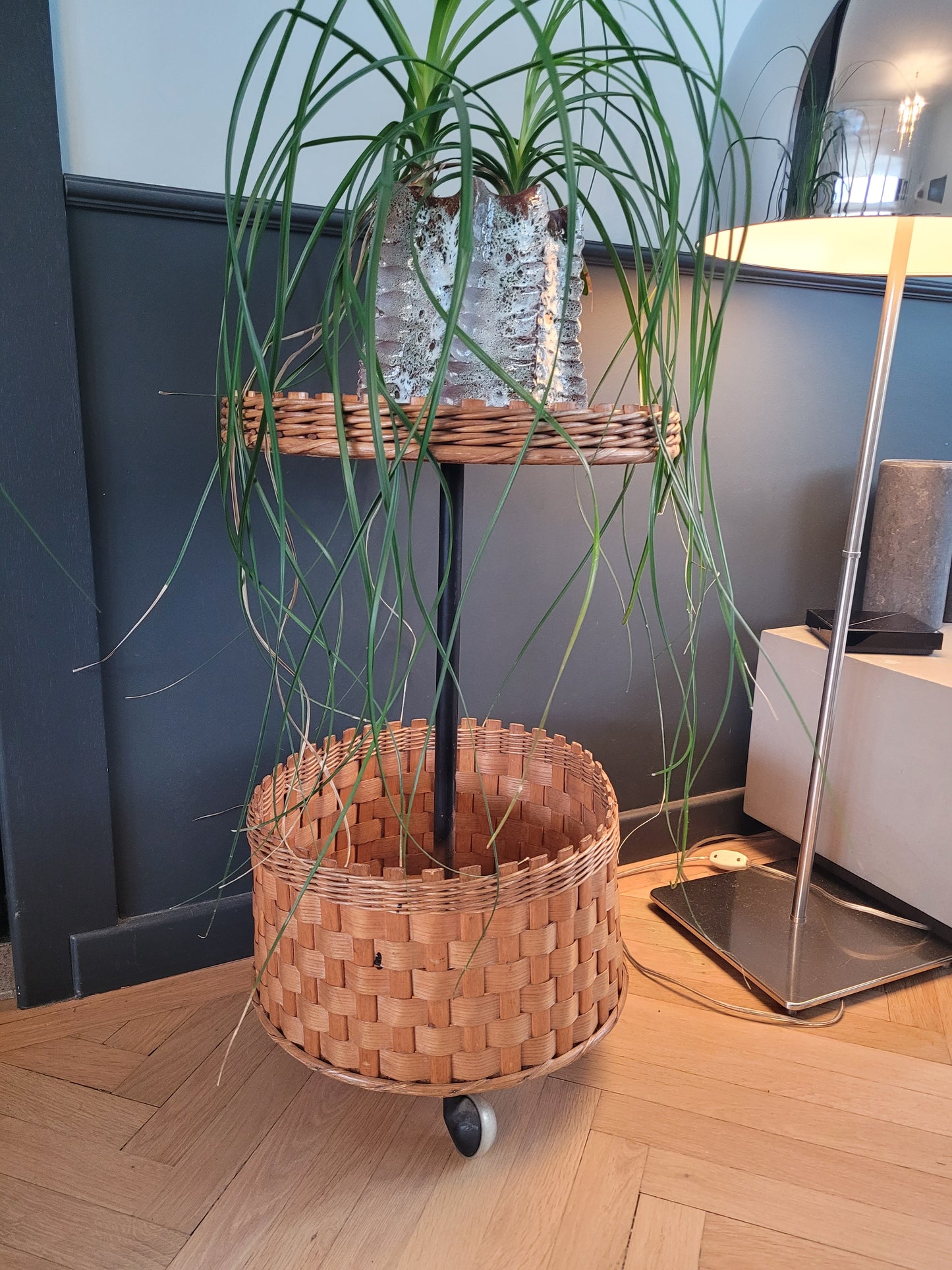 Desserte ronde en rotin et bois - Ref 580