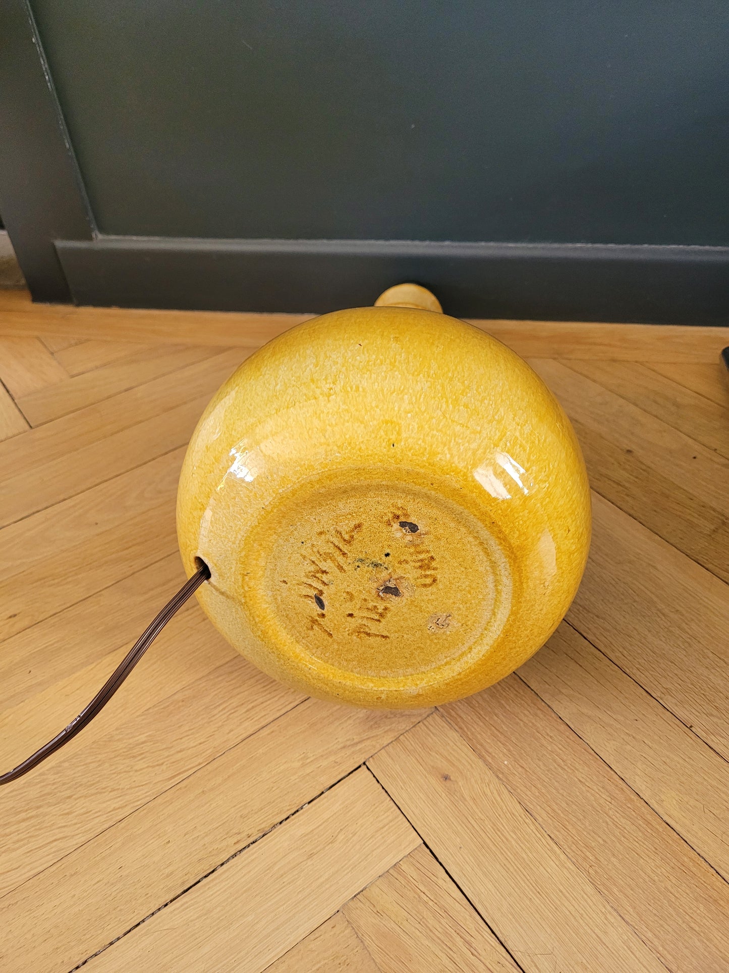 Pied de lampe en céramique émaillée jaune moutarde - Ref 266