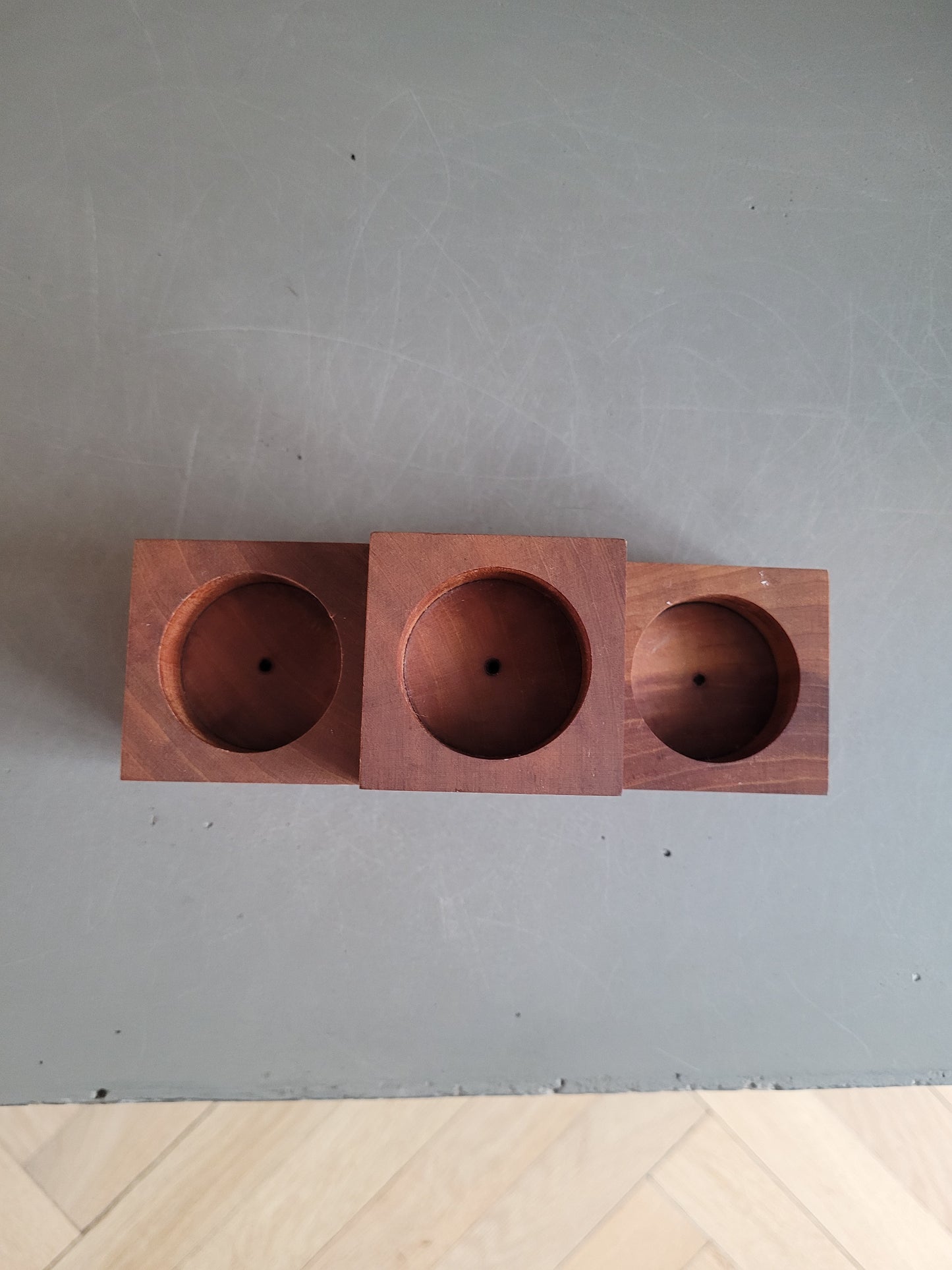 Trio de bougeoirs vintages en teck - Ref 774