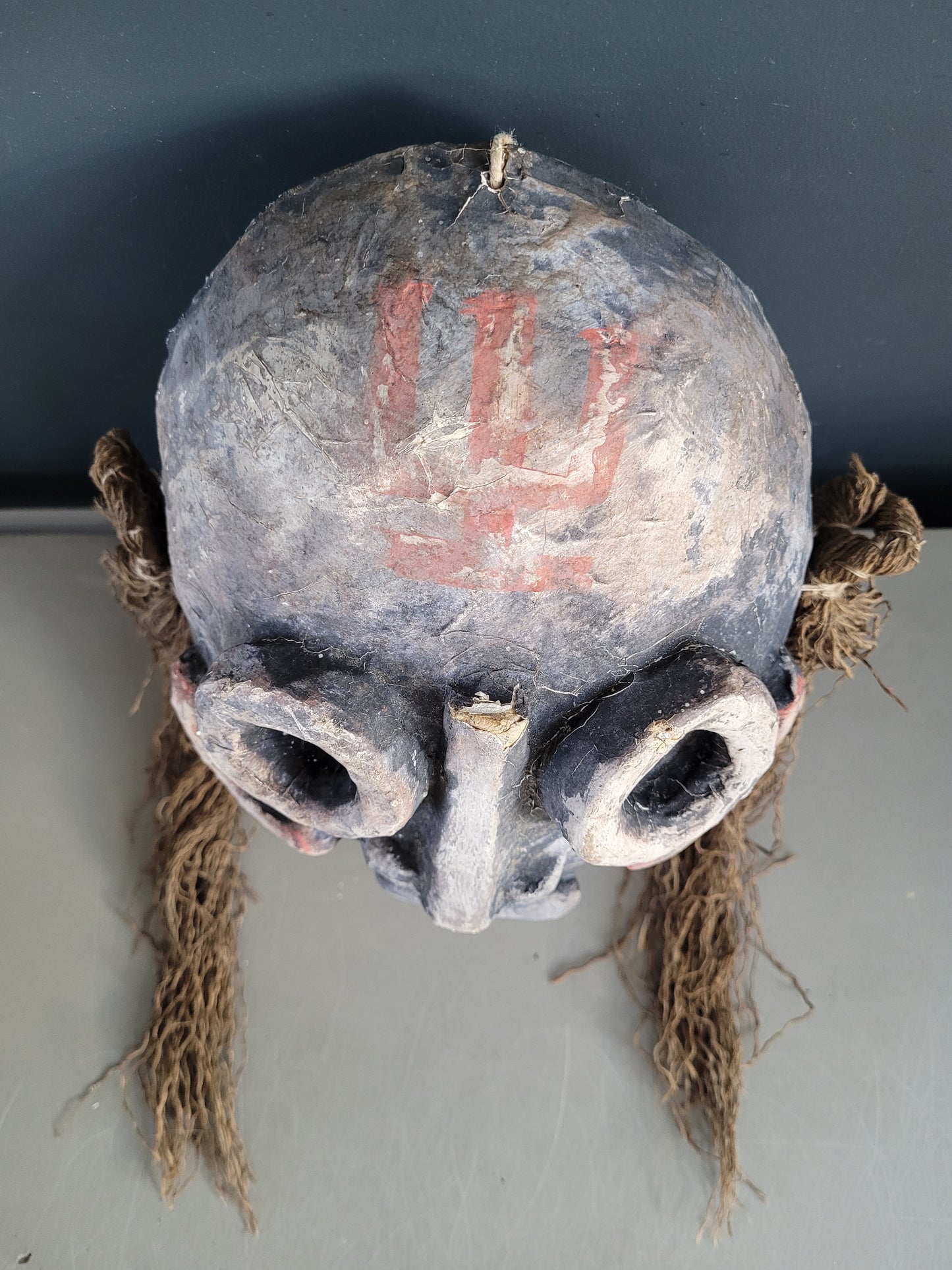 Masque tribal en papier maché- Ref 565