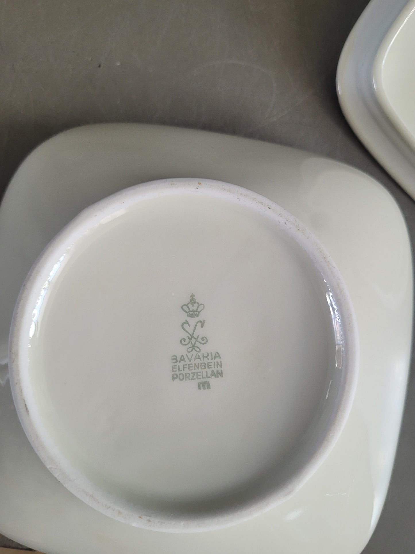 Bonbonnière ancienne en porcelaine de Bavière - Ref 1026