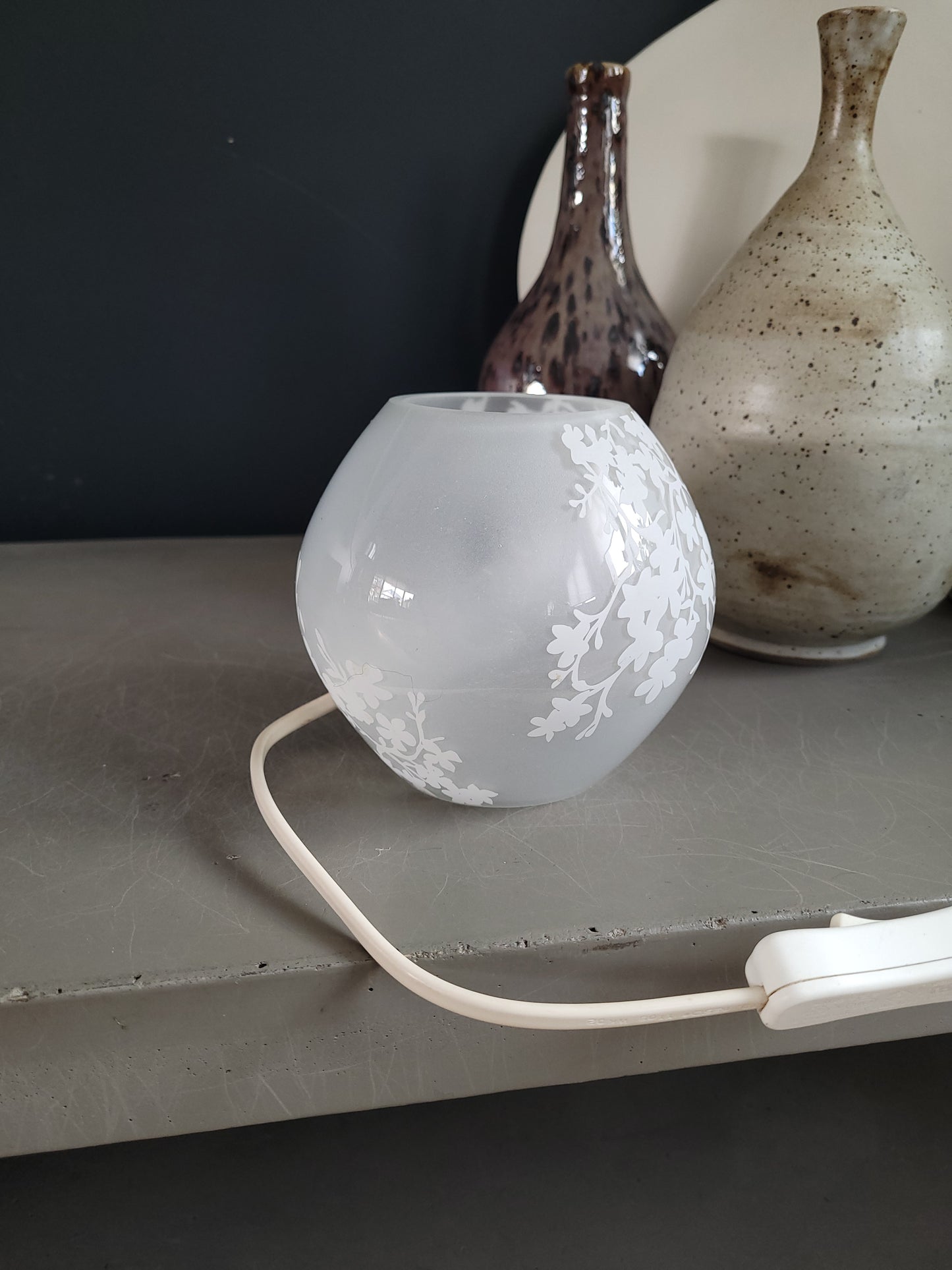 Lampe boule Ikea en verre dépoli à motifs - Ref 338