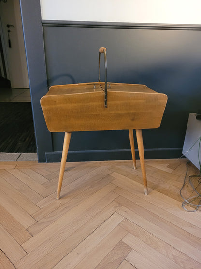 Travailleuse vintage bois pieds compas - Ref 746