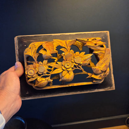 Bas relief ajouré en bois sculpté doré - Ref 1372