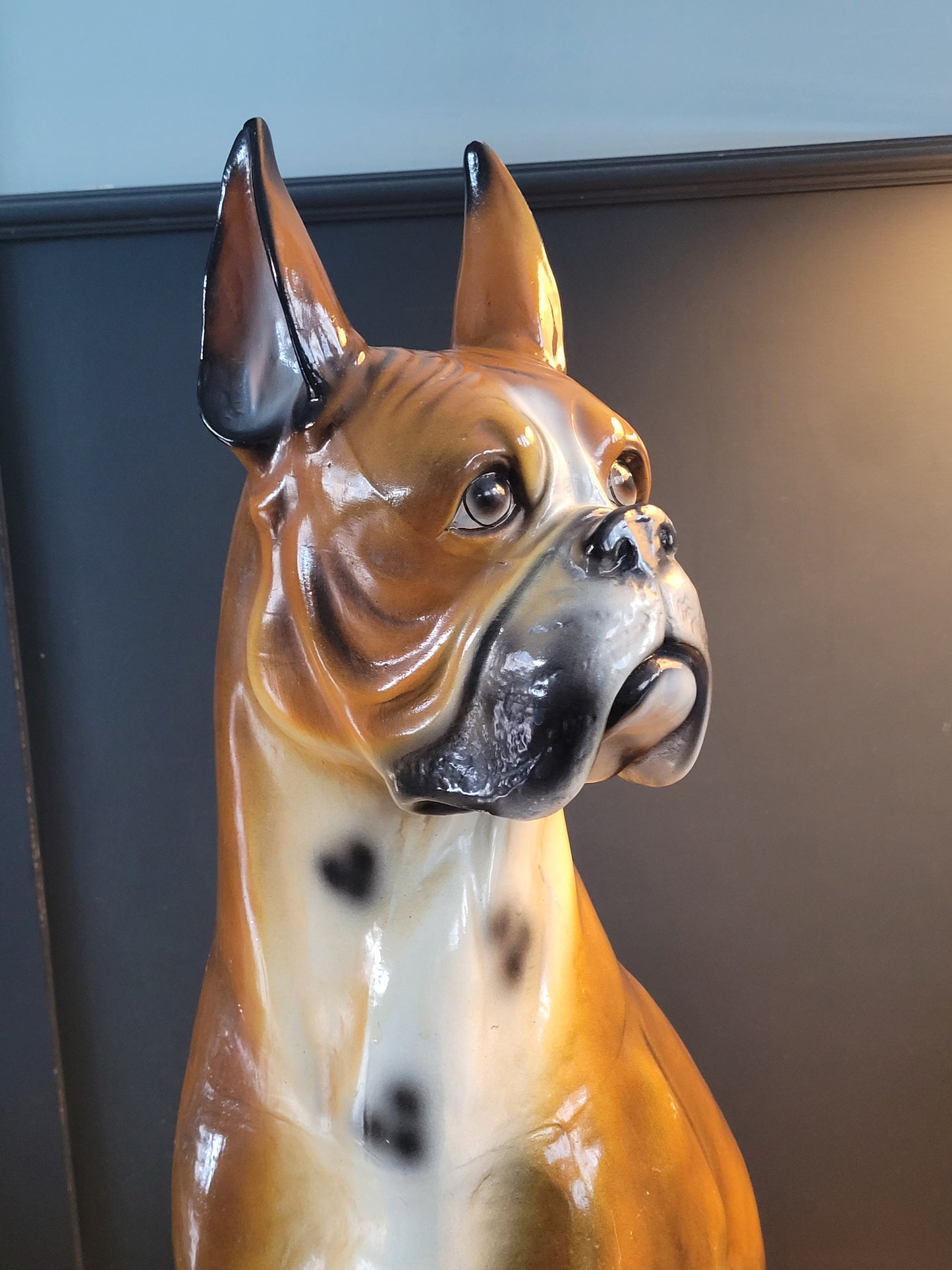 Chien Boxer décoratif en résine - 974