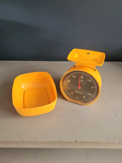 Balance vintage Soehnle en plastique orange - Ref 923