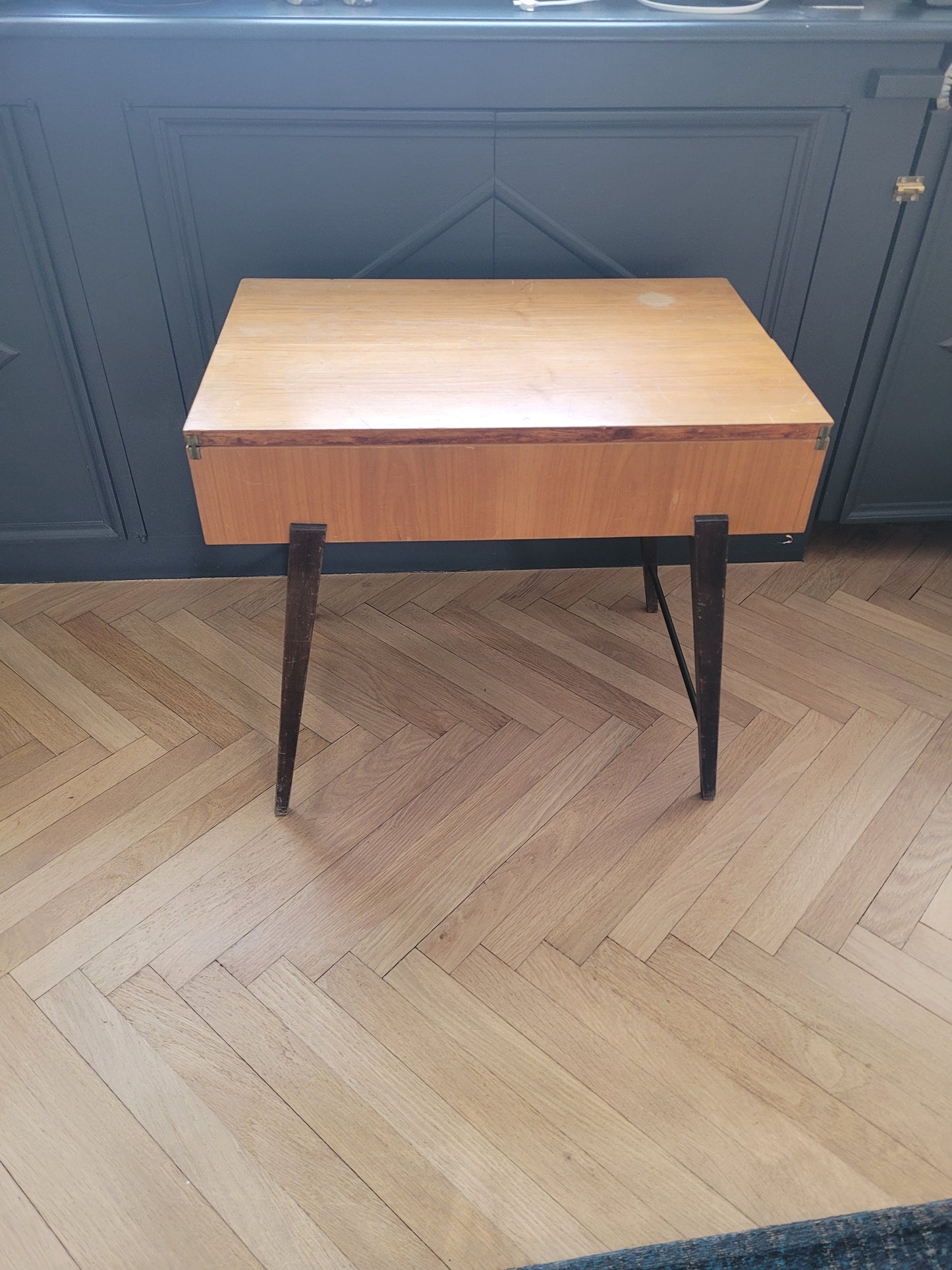 Travailleuse vintage / bout de canapé - Ref 671