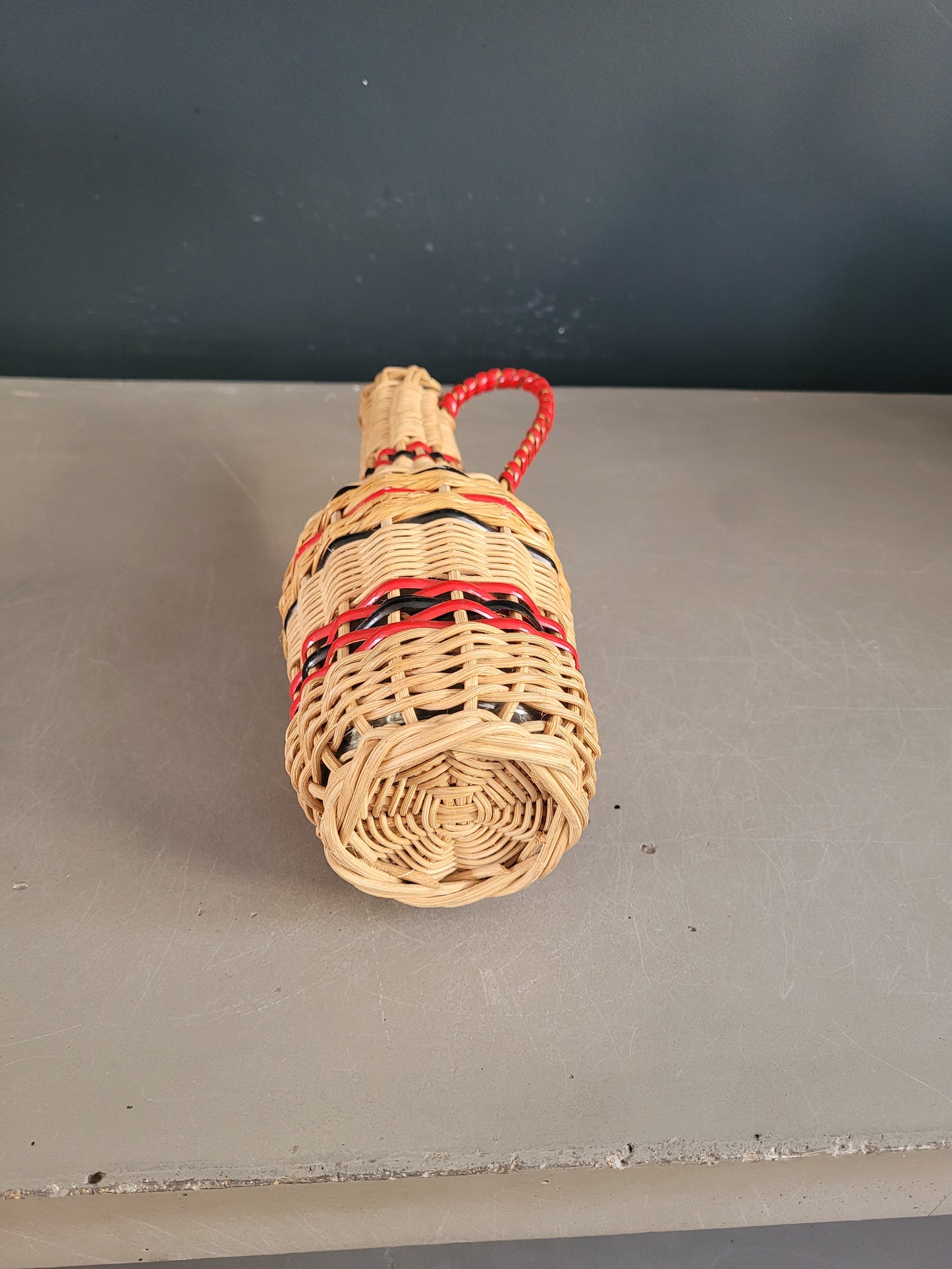 Bouteille carafe en osier vintage - Ref 762