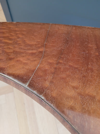 Table basse haricot années 50 en loupe d'orme - Ref 637