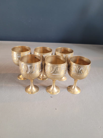 Lot de 6 verres à pied en laiton ciselé- Ref 272