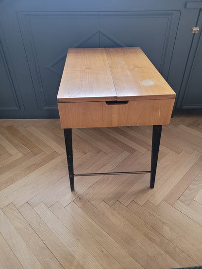 Travailleuse vintage / bout de canapé - Ref 671