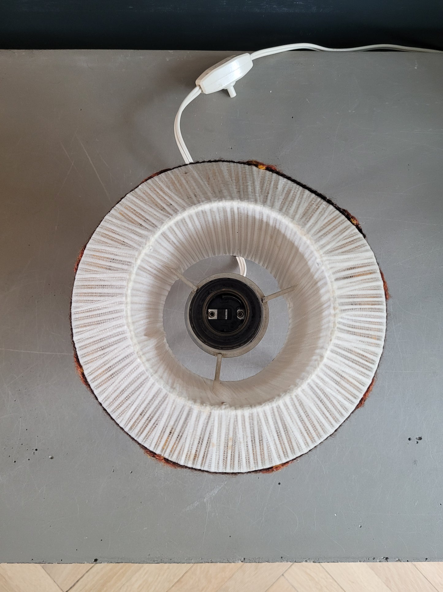 Lampe ovni tripode années 60 - Ref 828