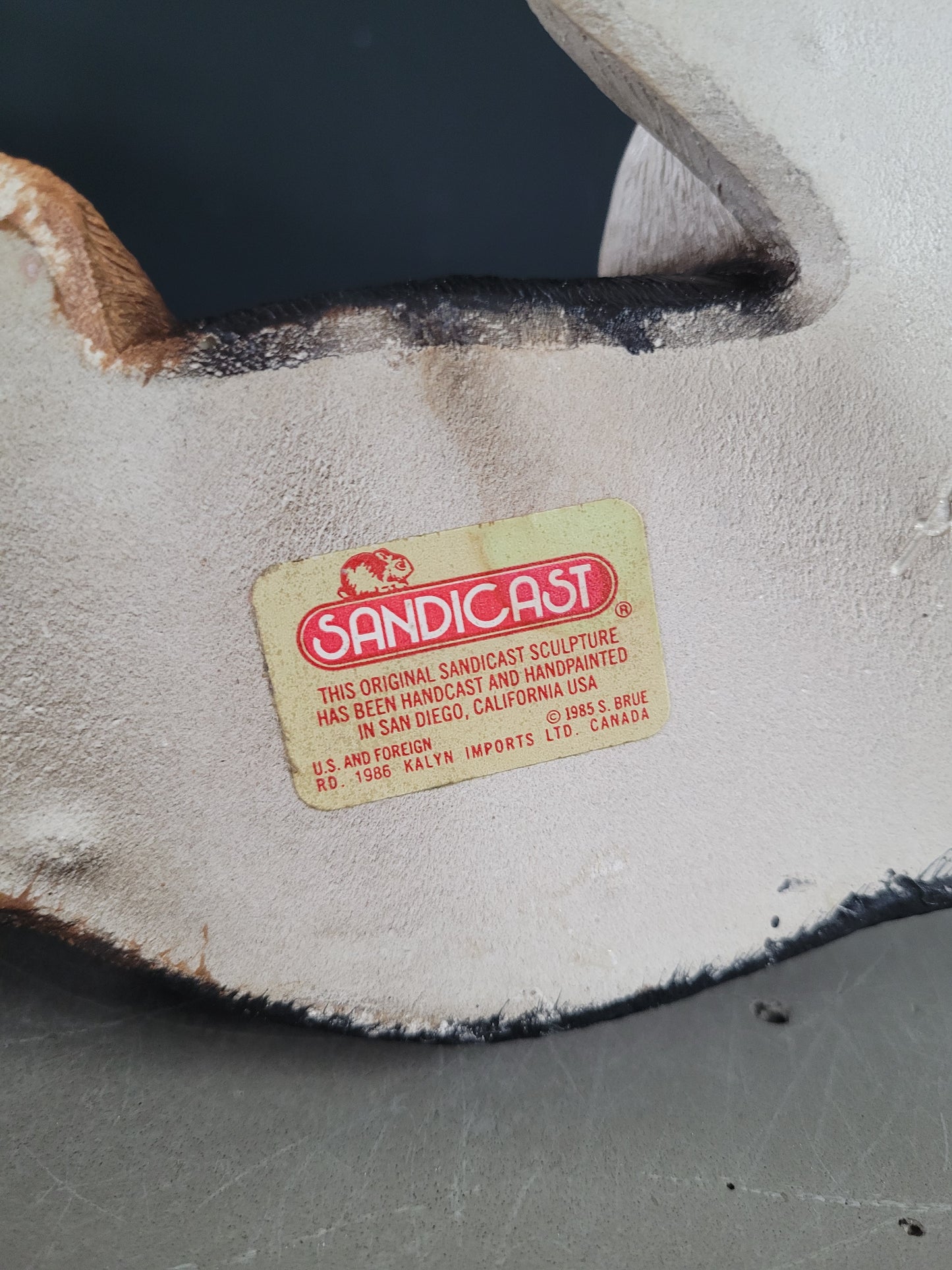 Chien beagle Sandra Brue pour Sandicast USA - Ref 985