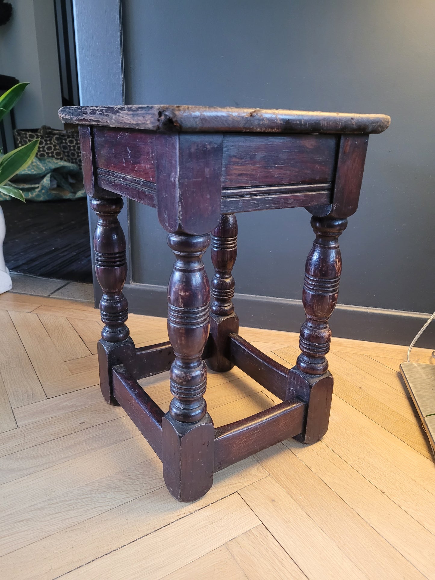 Tabouret ancien en bois pieds tournés- Ref 804