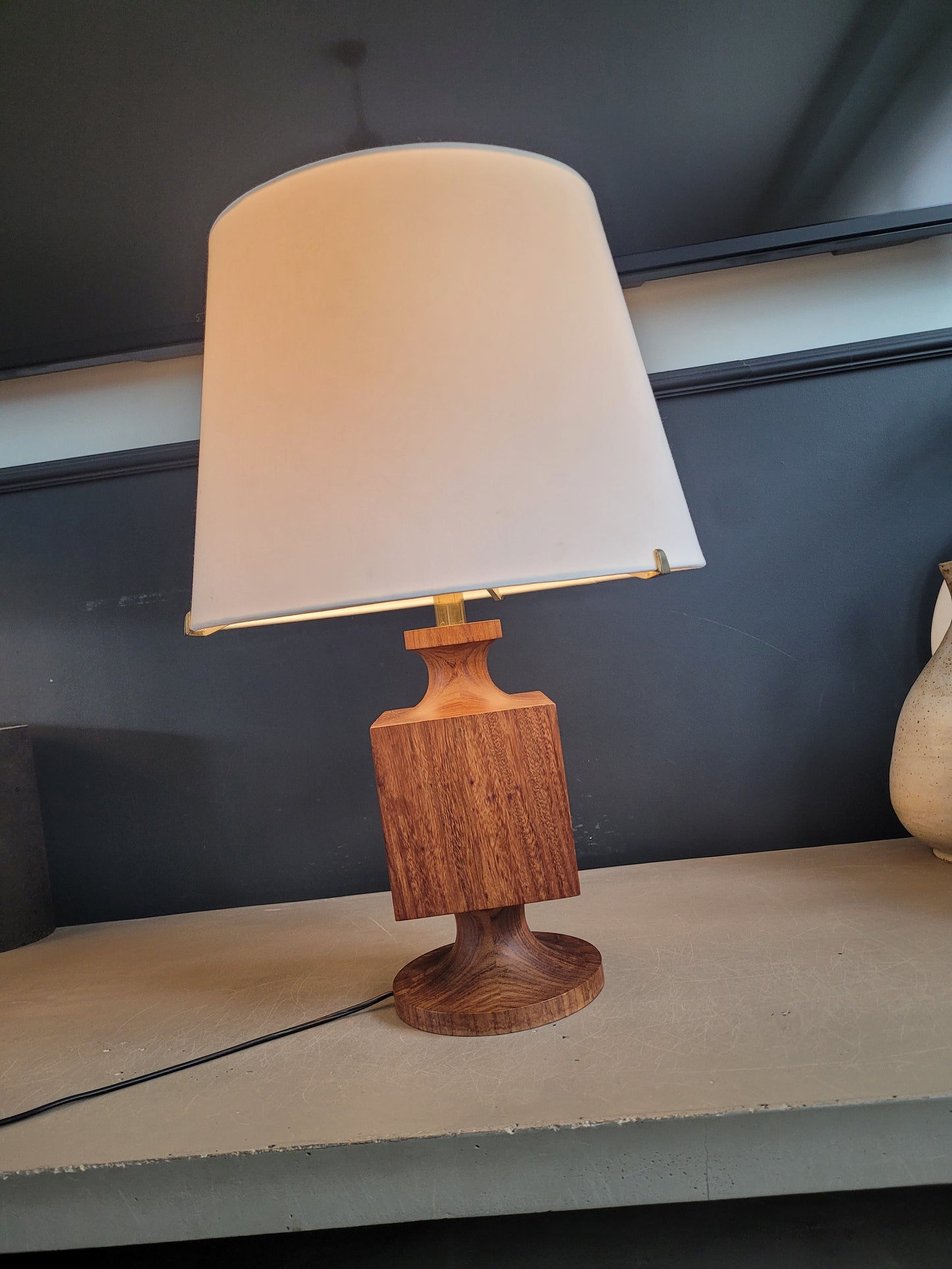 Lampe à poser en teck - Ref 618