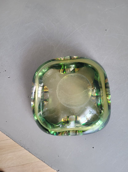 Cendrier carré en verre courbé bicolore- Ref 390