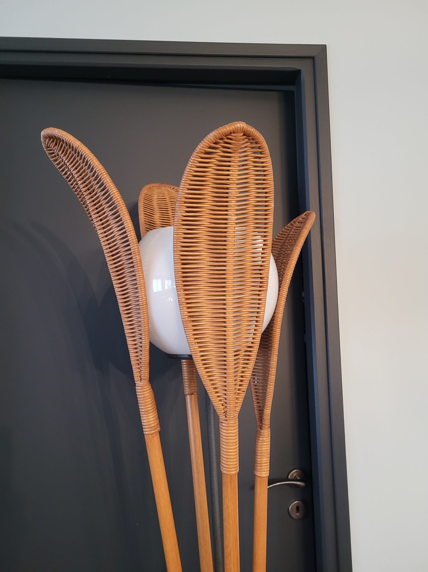 Lampadaire palmier vintage en rotin - Ref 581