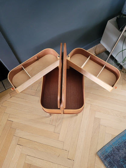 Travailleuse vintage en bois à tiroirs - Boîte à couture- Ref 509