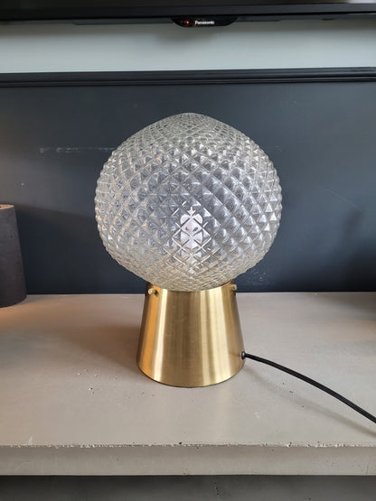 Lampe à poser avec globe en verre moulé - Ref 690
