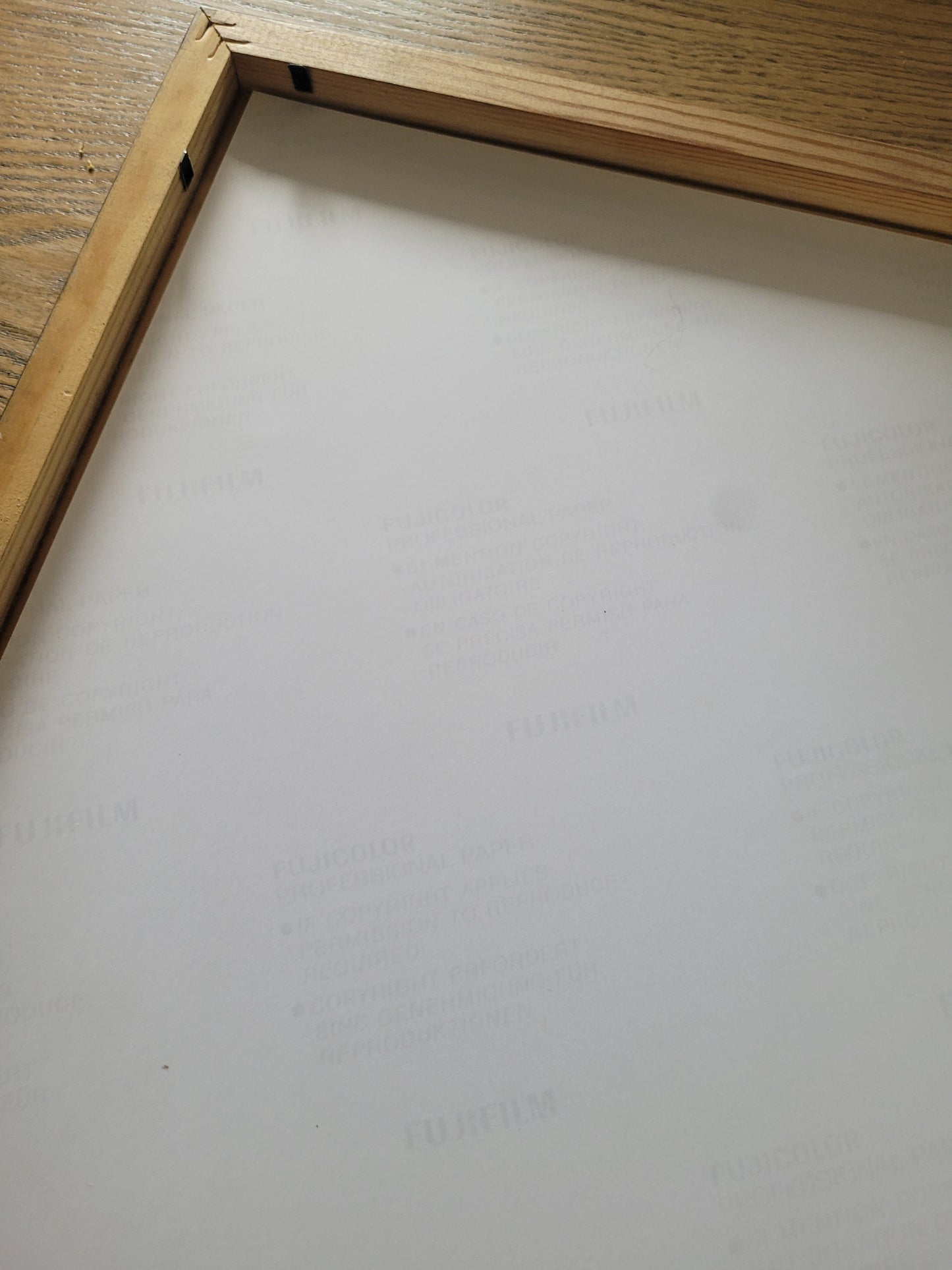 Tirage photo argentique de Chuck Berry au T.A.M.i show en 1964 - Ref 622