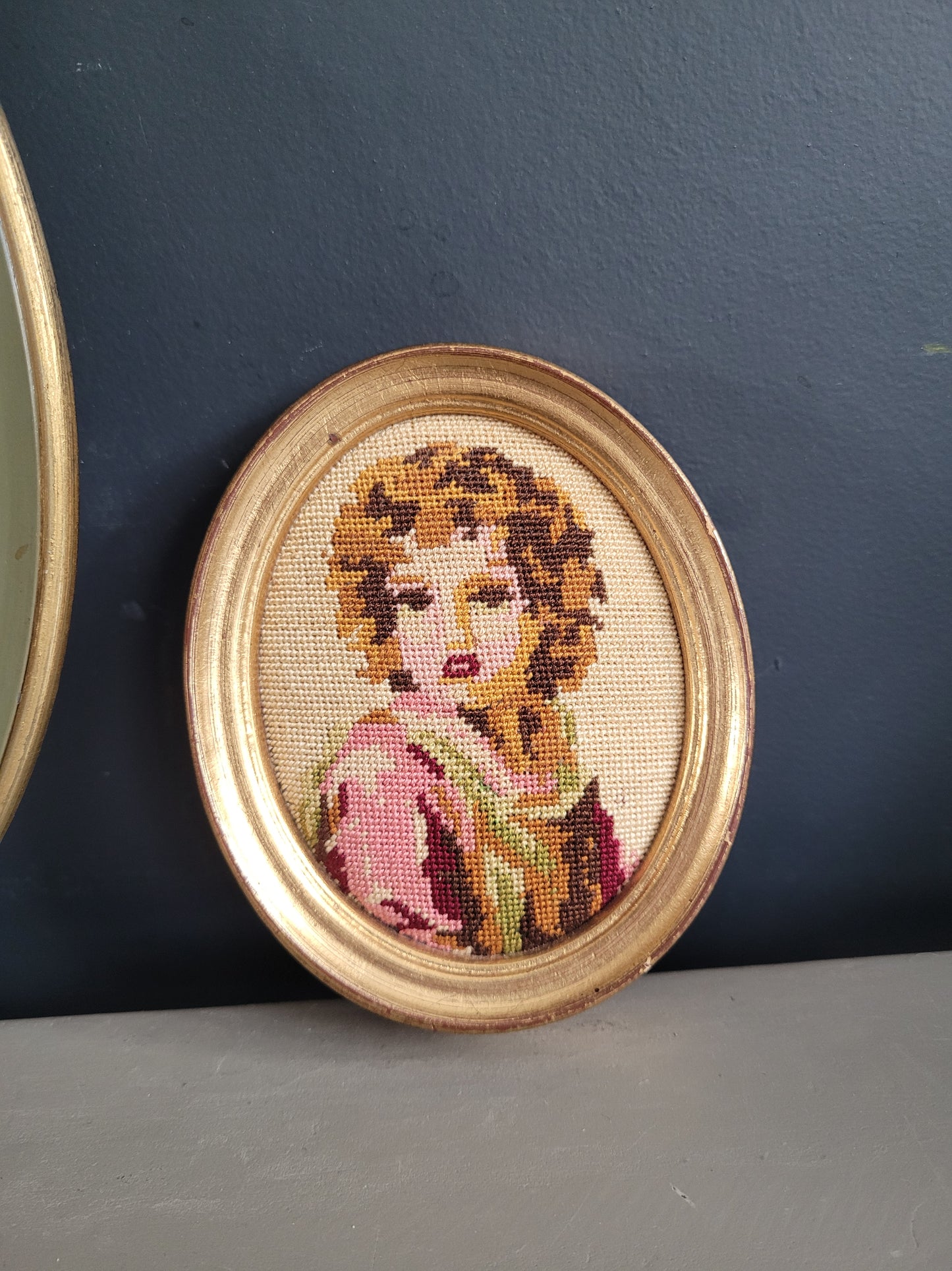 Paire de tableaux Broderies - Ref 1002
