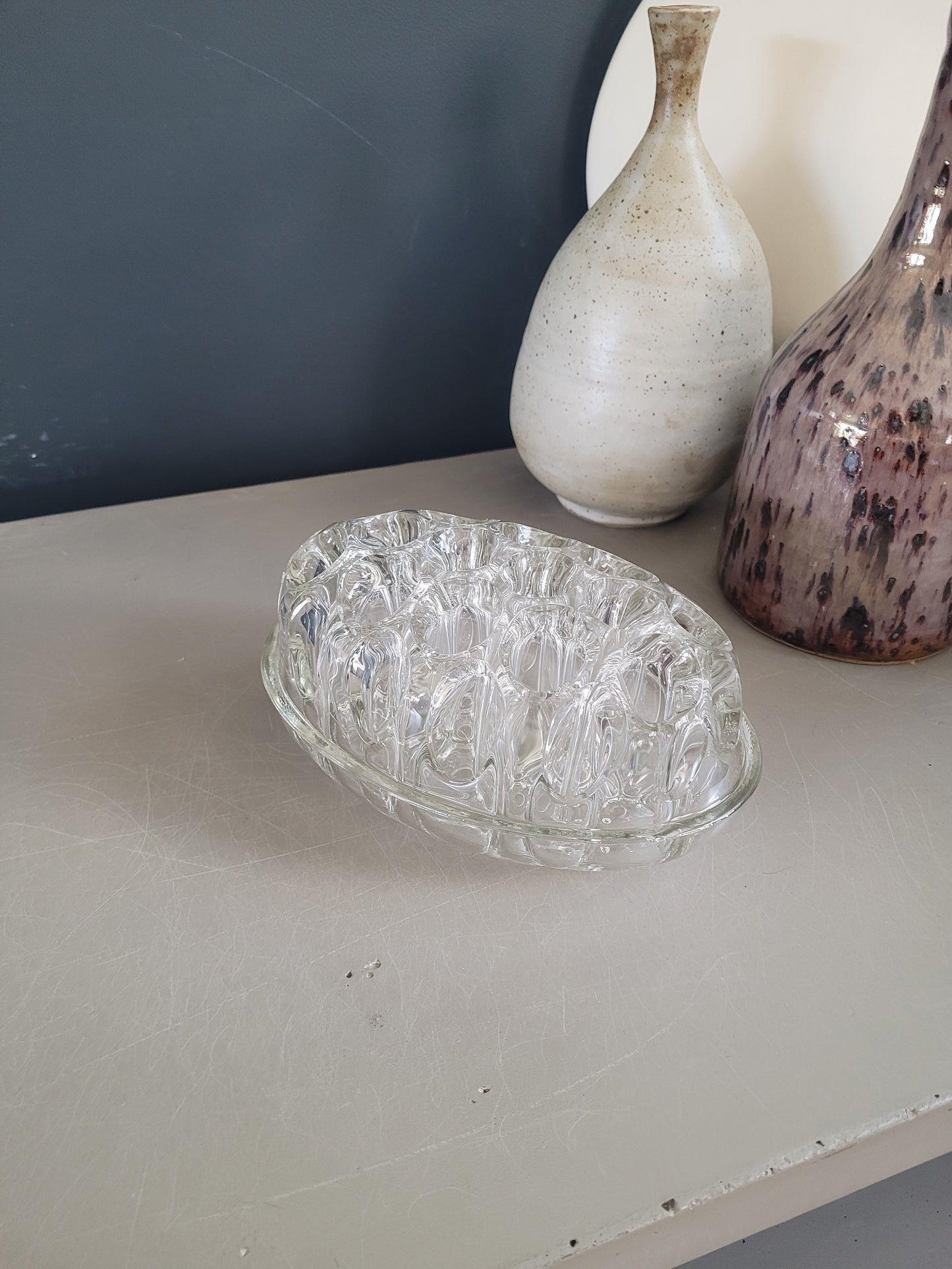 Pique-fleurs en verre moulé grand modèle- Ref 597