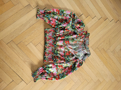 Top court zara XS motif fleuri