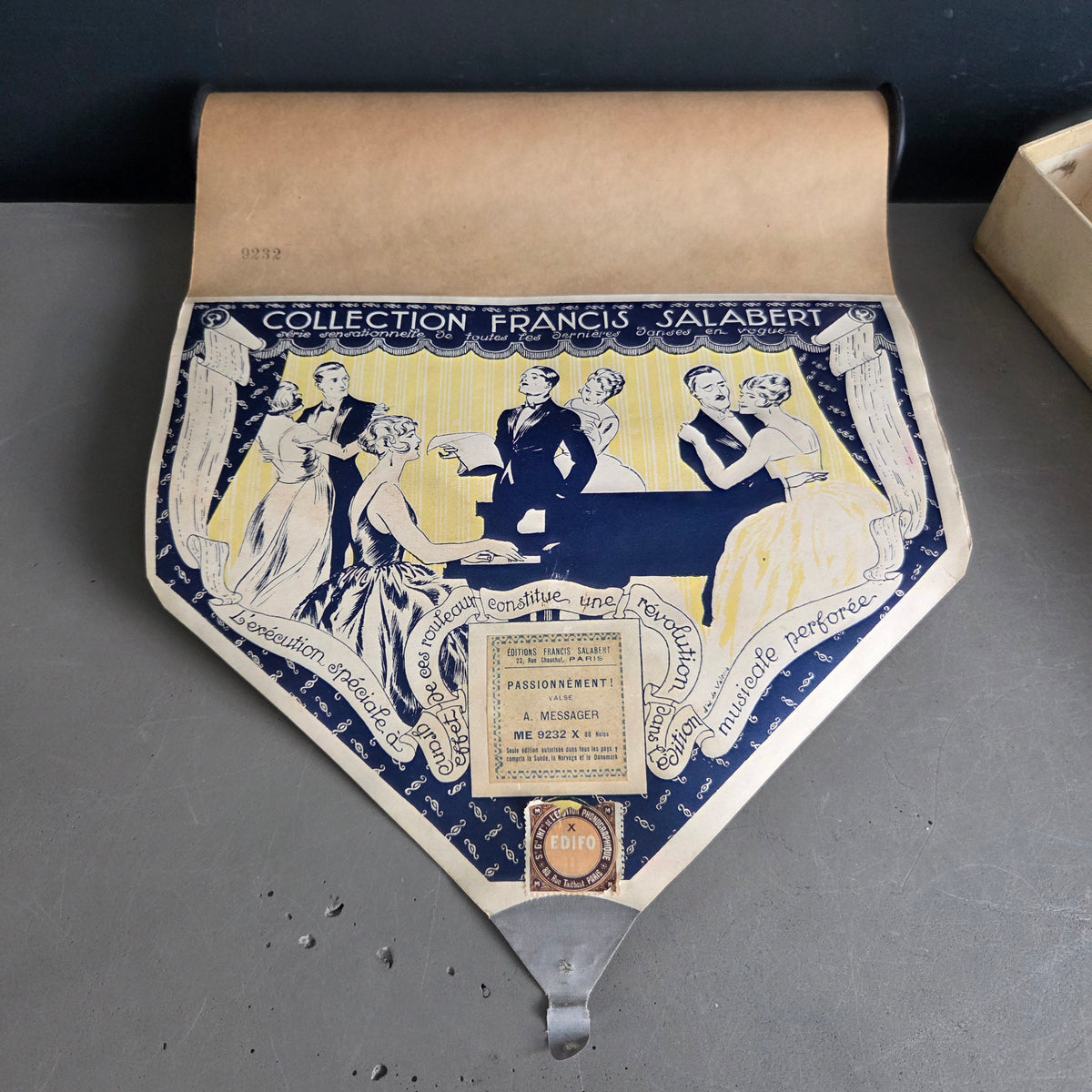 Rouleau perforé pour piano mécanique – Francis Salabert – années 1920 - Ref 1426