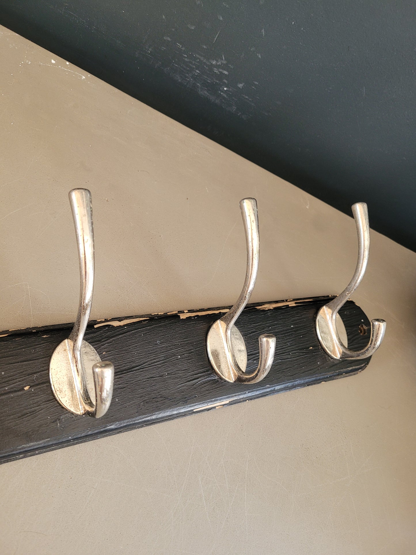 Porte-manteaux mural ancien 6 patères- Ref 728