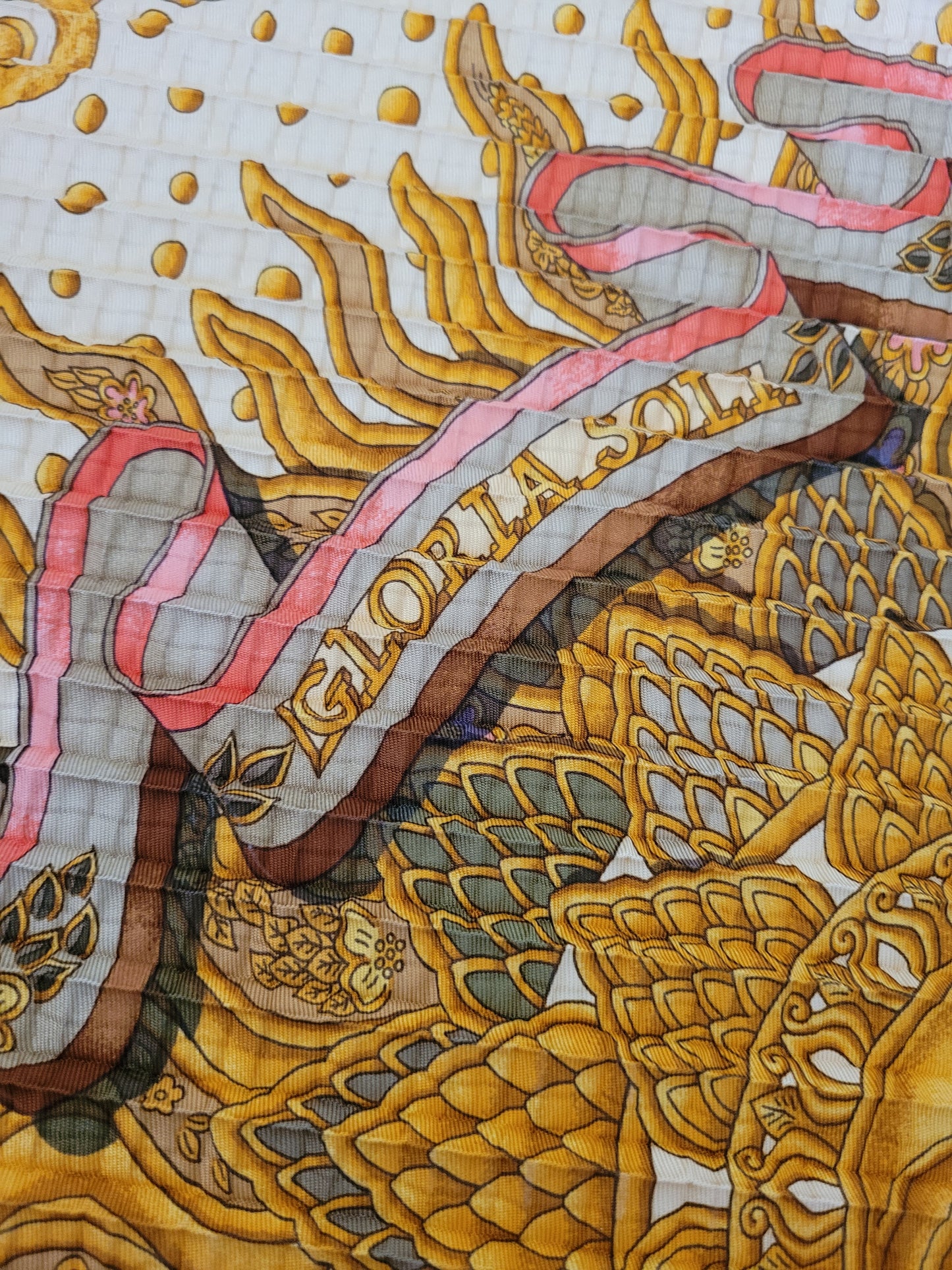 Carré plissé Hermès Gloria Soli par J. Metz - Ref 907