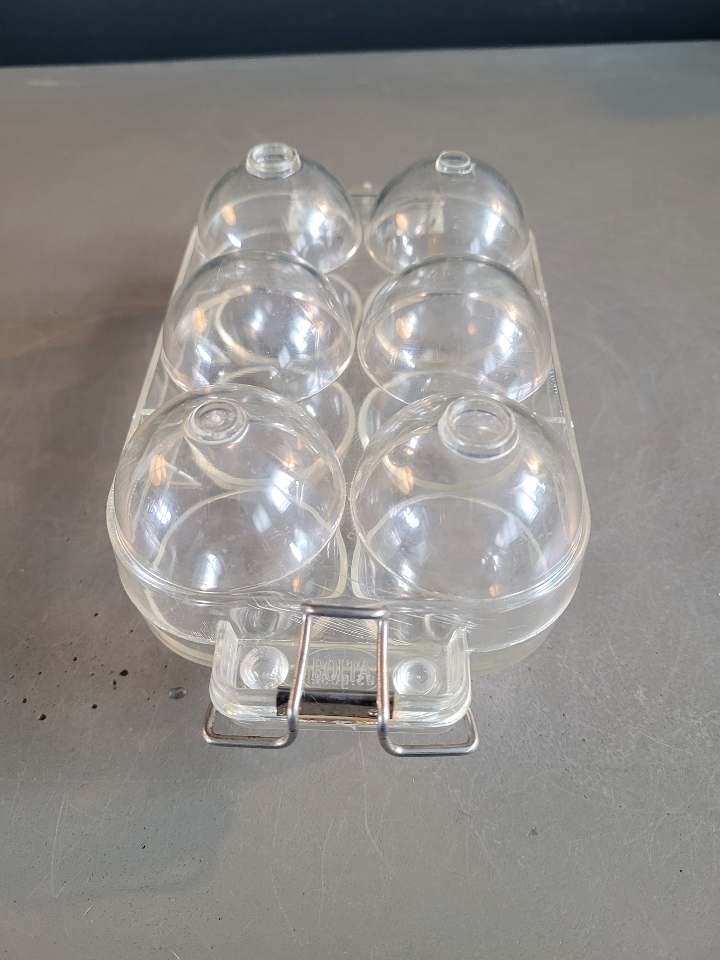 Boîte à œufs vintage Bolta en plexi - Ref 662