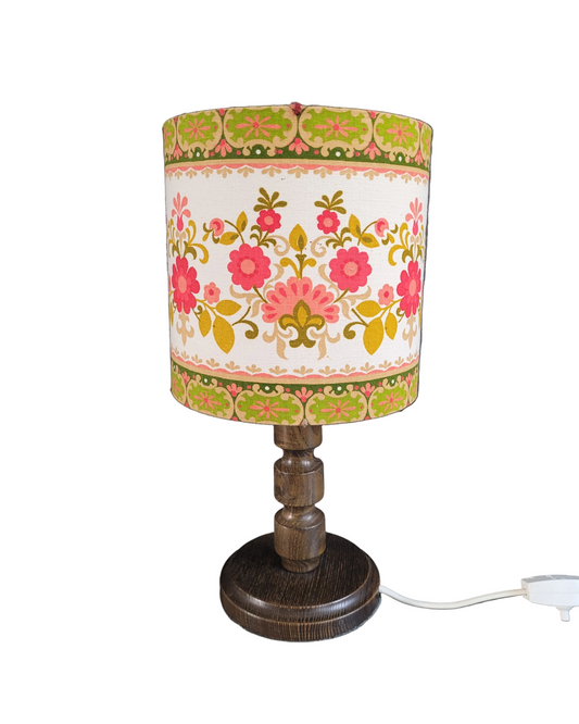 Lampe de chevet pied en bois tourné et abat-jour fleuri - Ref 957
