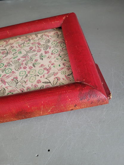 Cadre ancien à poser ou à suspendre en cuir rouge - Ref 793