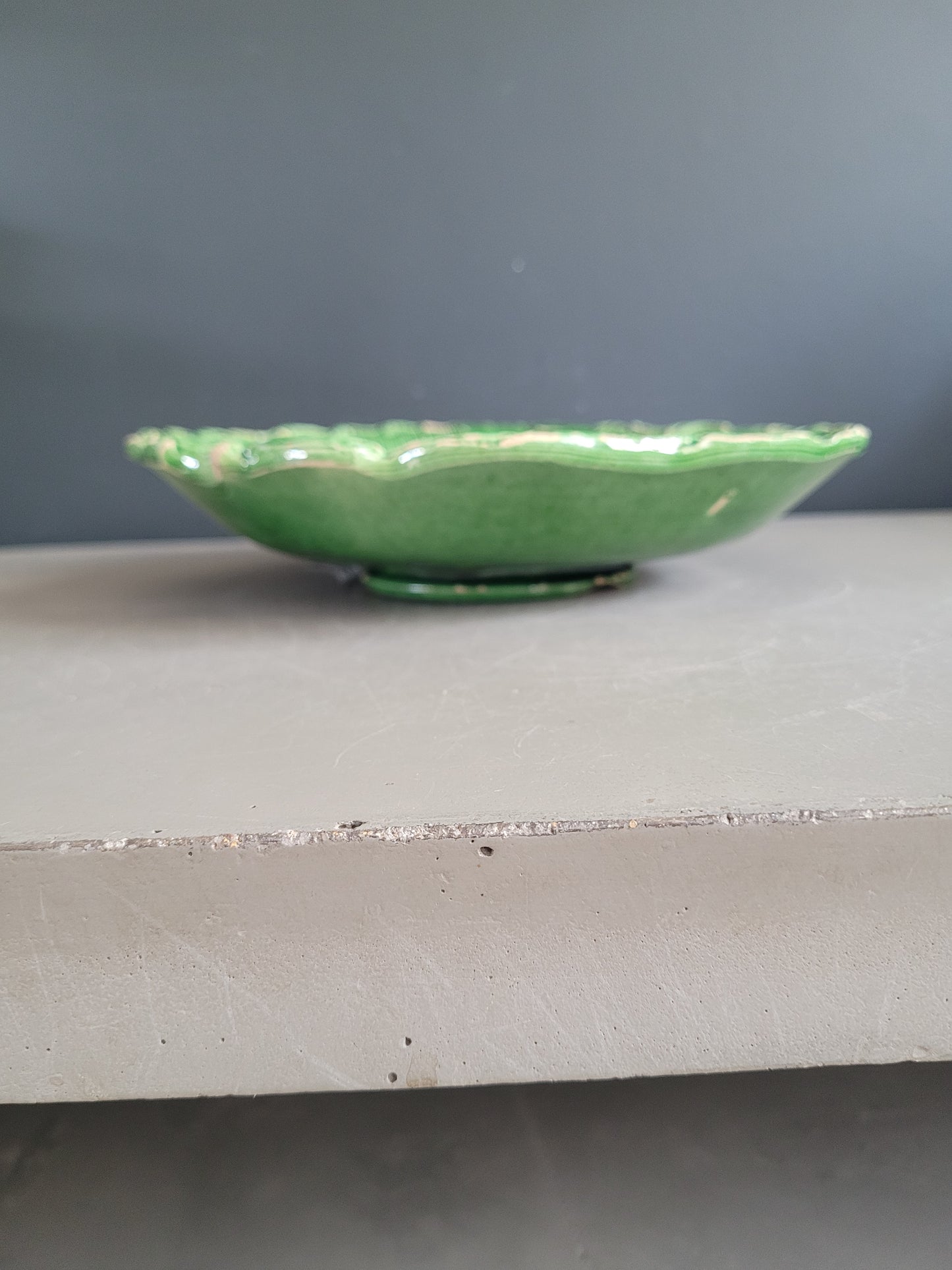 Assiette montée en barbotine motif tournesol - Ref 900