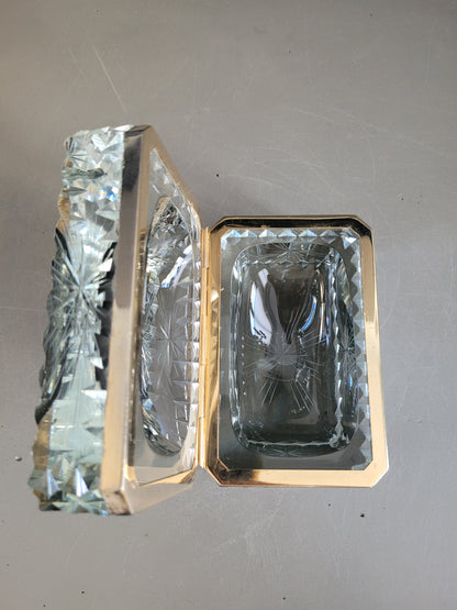 Boîte à bijoux ancienne en verre ciselé- Ref 897