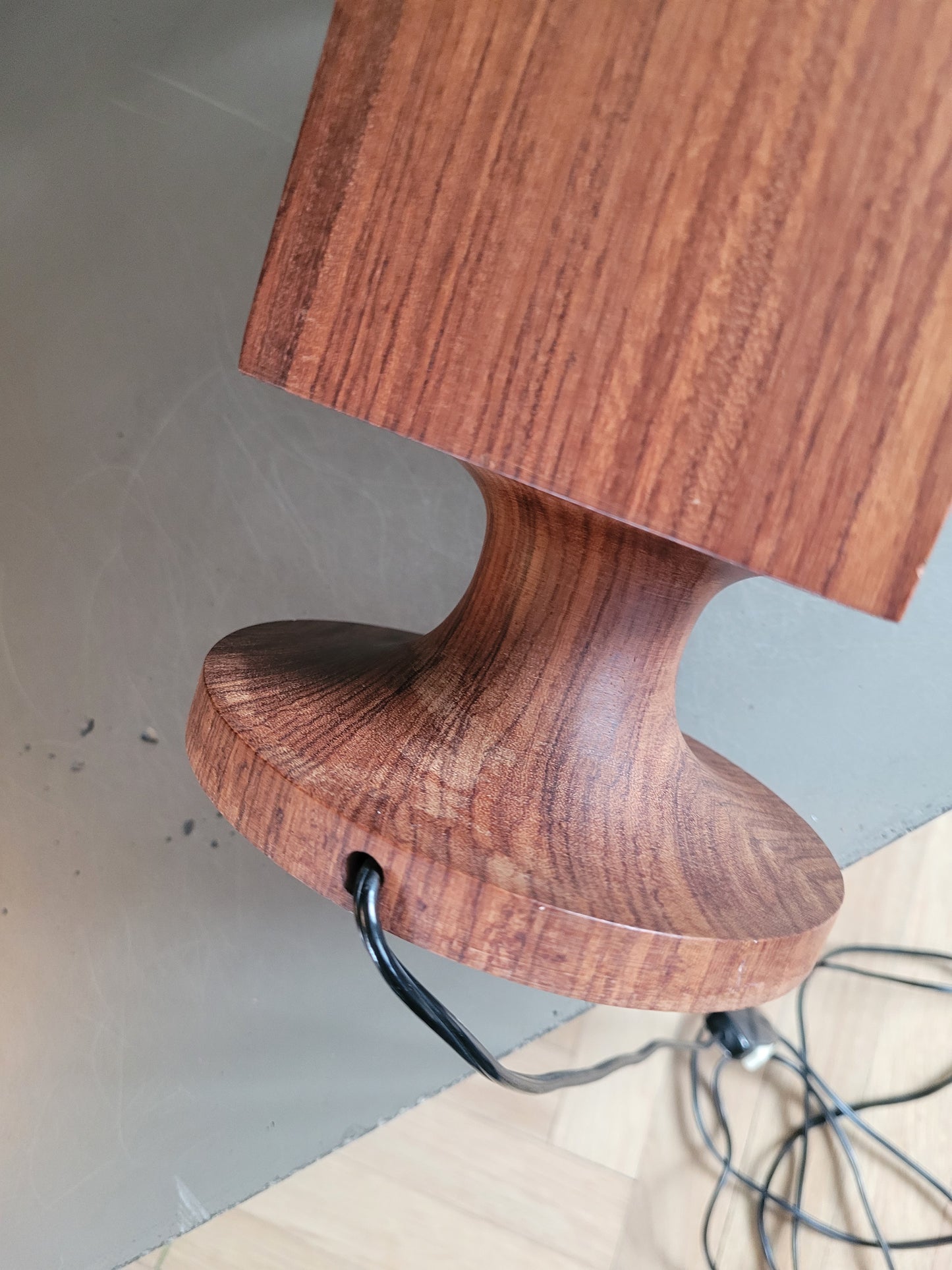 Lampe à poser en teck - Ref 618