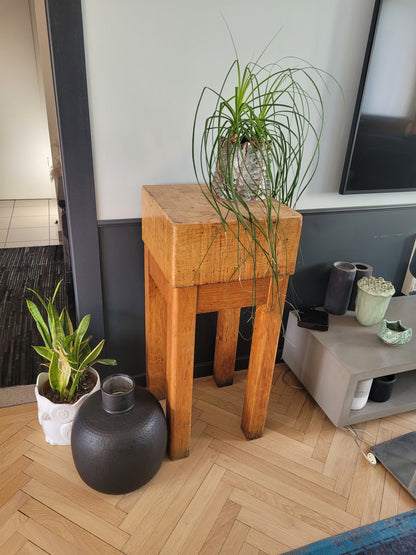 Authentique billot de boucher sur pieds - Bois de bout - Ref 755