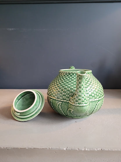 Théière en porcelaine Bordallo Pinheiro - Barbotine verte - Ref 291