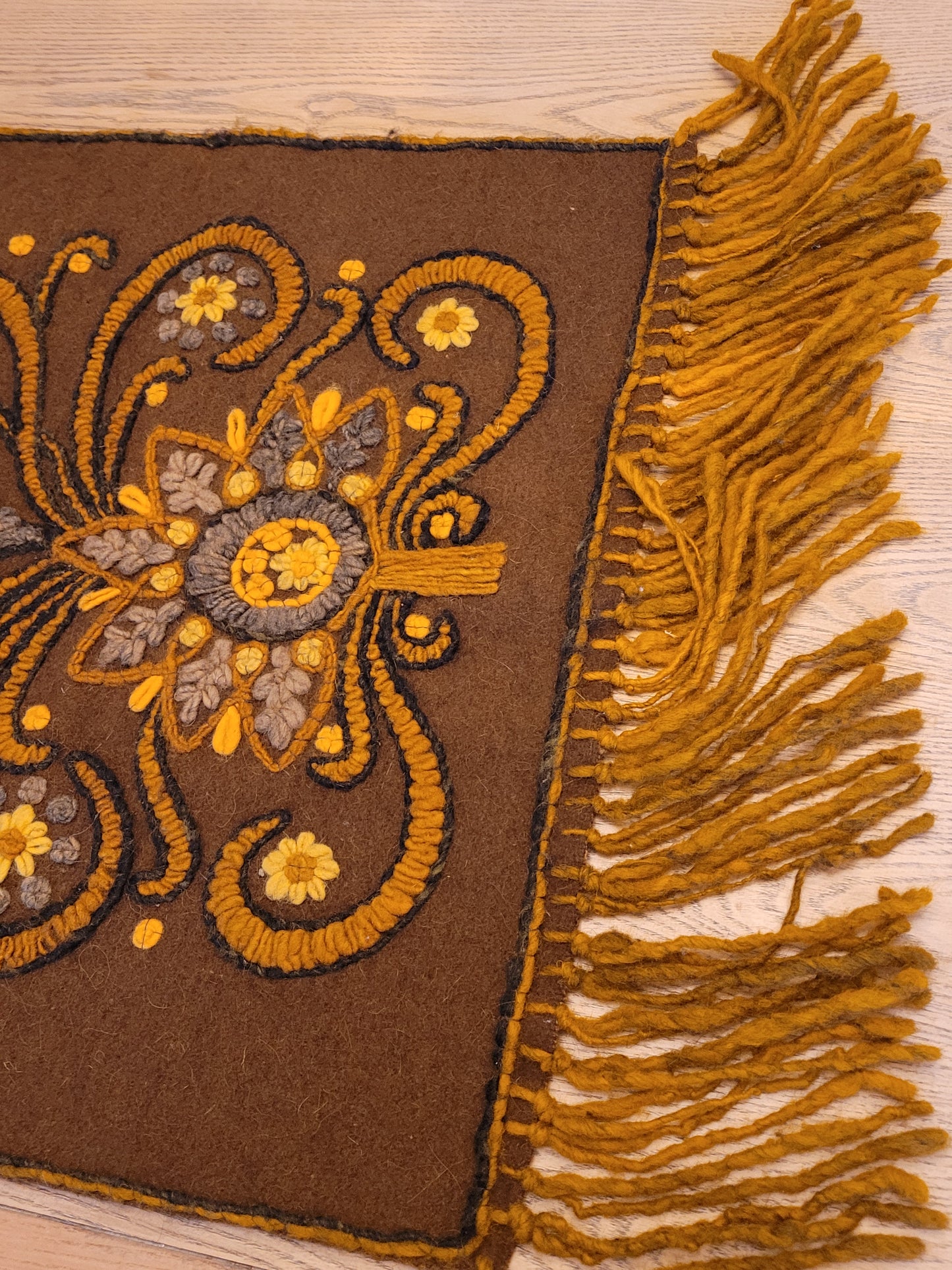 Tenture murale 70's en laine - Ref 591