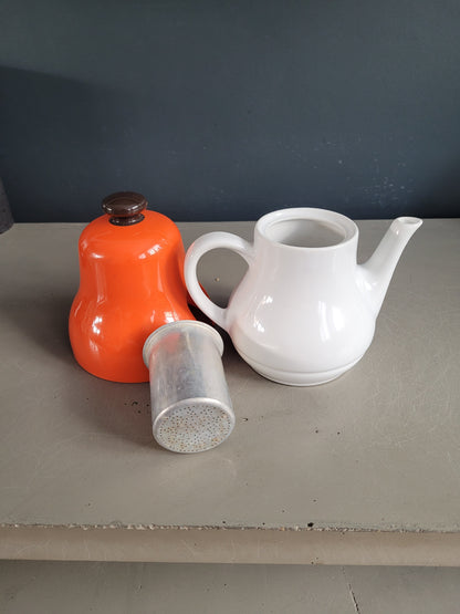 Théière porcelaine avec capuchon plastique - Ref 456