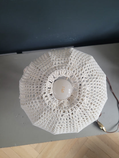Lampe de chevet avec abat-jour en crochet - Ref 677