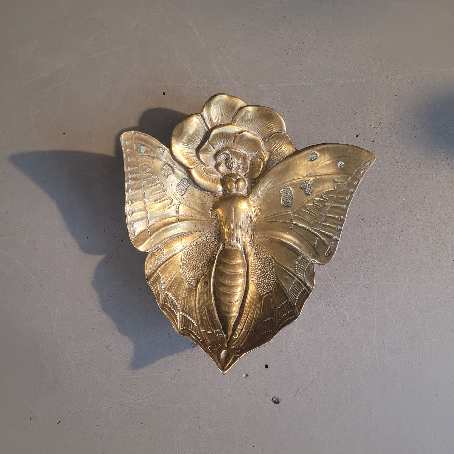 Vide-poche papillon et fleur en laiton signé - Ref 1160