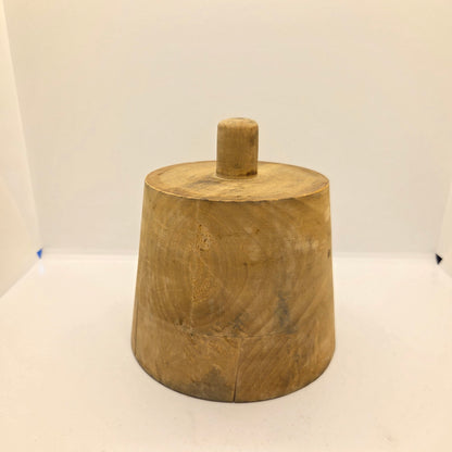 Forme à chapeaux ancienne en bois - Marotte sur pied - Ref 1417