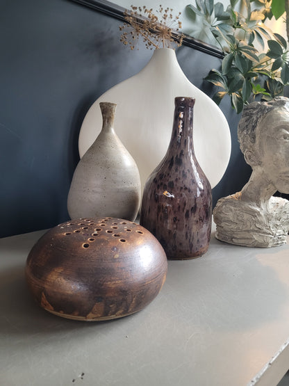 Pique-fleurs coussin vintage en céramique- Ref 808