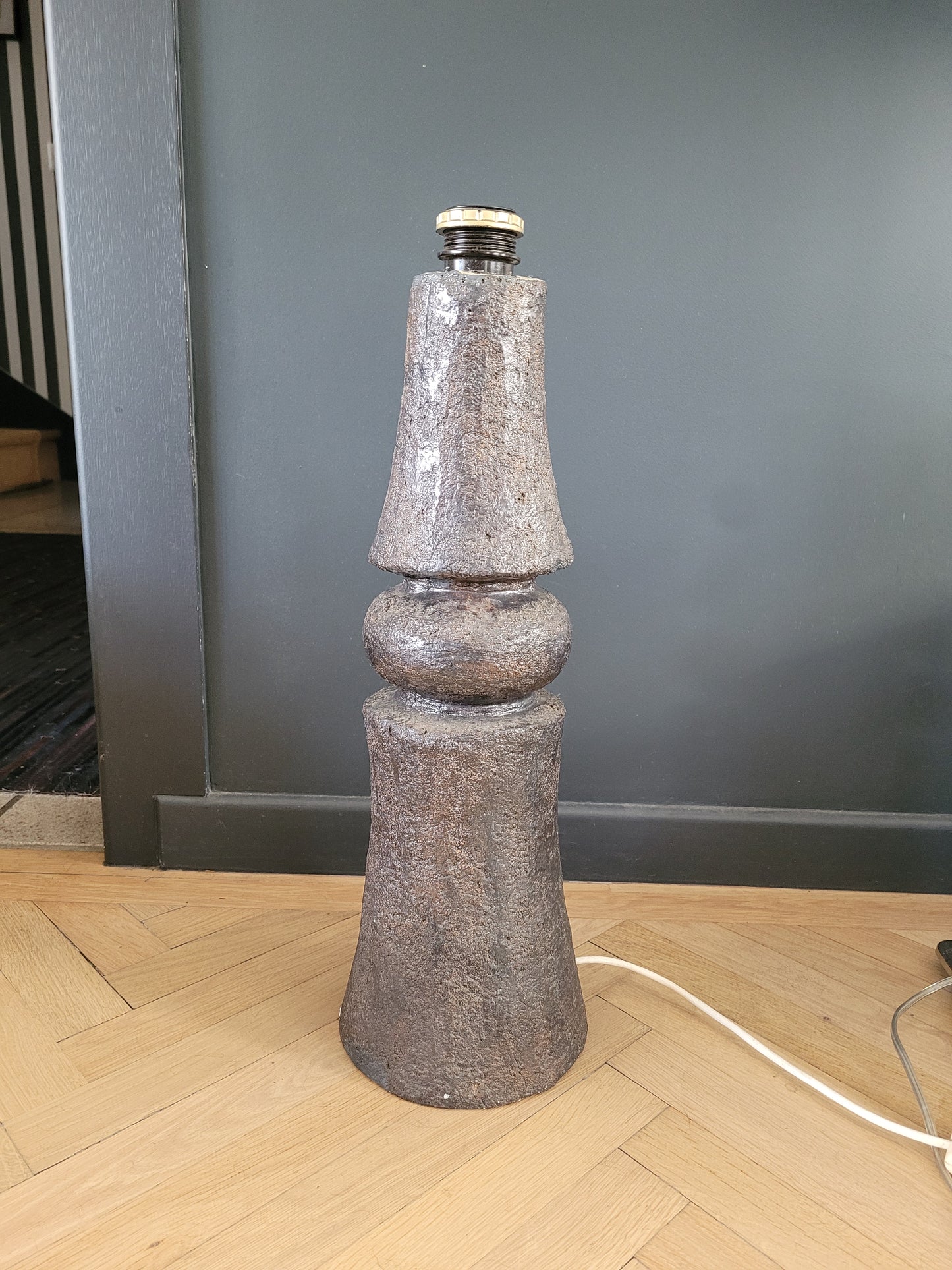 Pied de lampe vintage en béton  - pièce unique - Ref 498