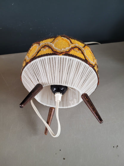 Lampe ovni tripode années 60 - Ref 828